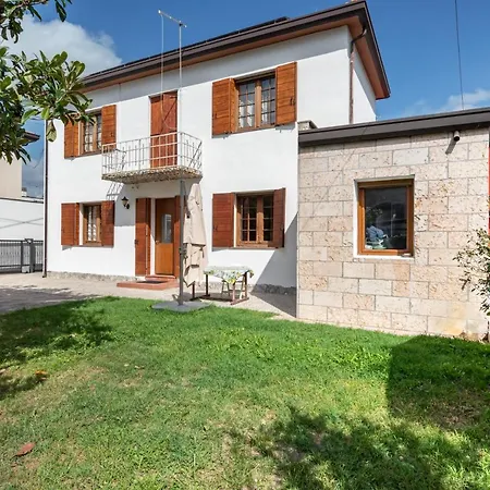 Casa Nespolo 펜션 아바노테르메